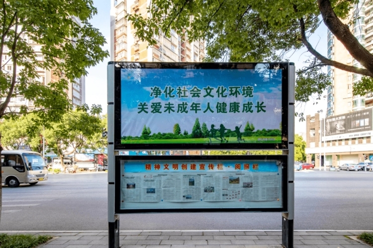 成都广告荔枝视频在线观看无码外墙广告灯箱的形式和安装方法